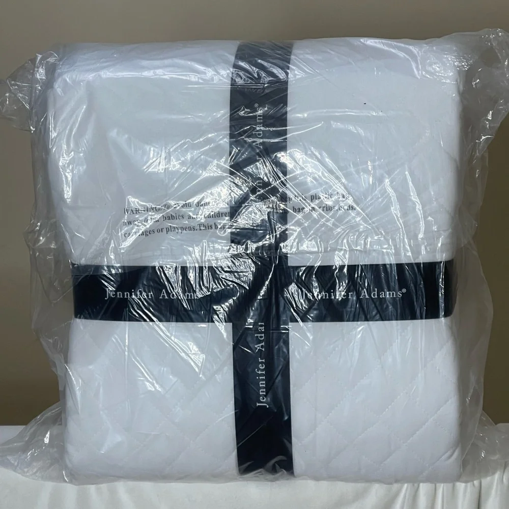 White Quilt Set